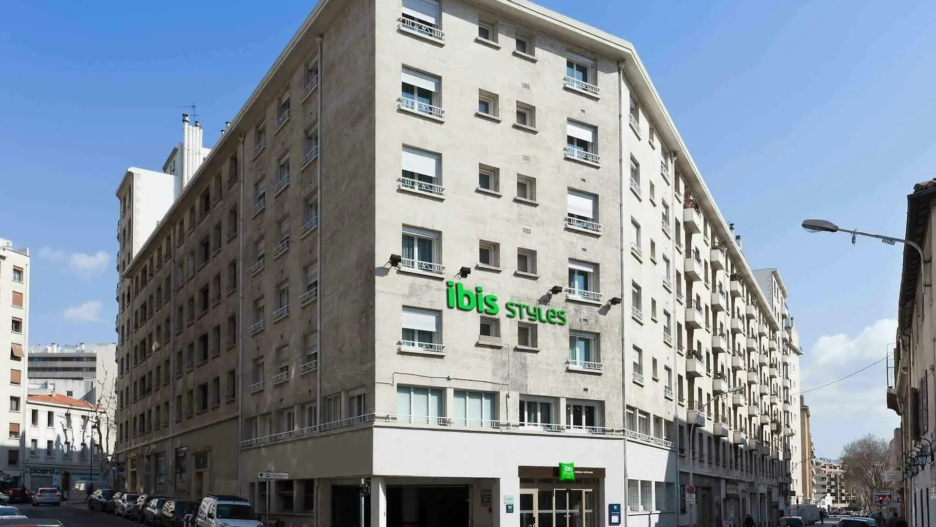 Ibis Styles Marseille Centre Prado Place Castellane 3*,  France