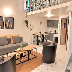 Appartement L'escale : Duplex 4 Pers. Asterix, Aeroport Roissy Cdg, Paris Moussy-le-Neuf